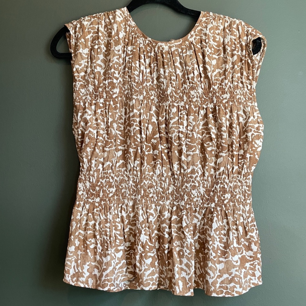Universal Thread Sleeveless Blouse